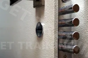 L8a. Zamki ryglowe, wielopunktowe, wpuszczane i nawierzchniowe – montaż i serwis